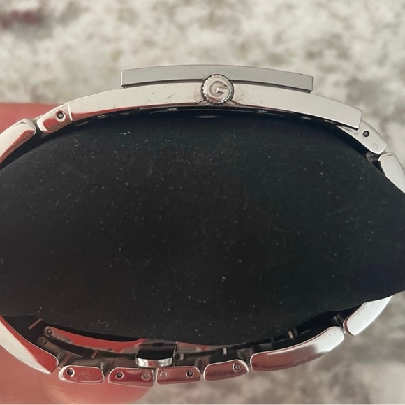 Gucci watch good condition - Picture 5 of 6